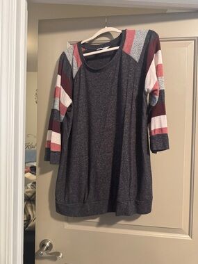 Market & Spruce Heather Charcoal Knit Top